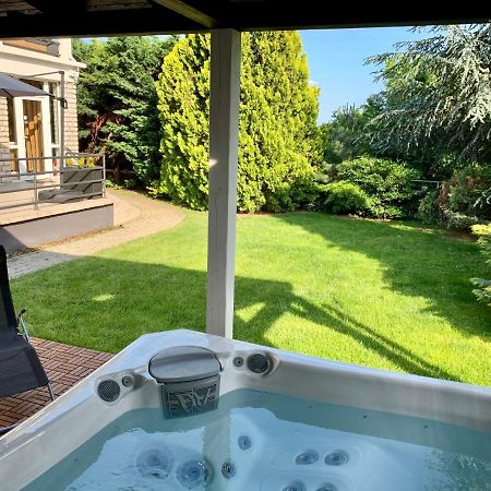 Koi Apartman Balatonalmadi Luaran gambar