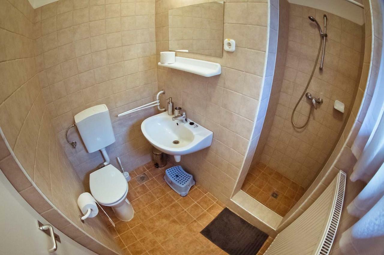 Koi Apartman Balatonalmadi Luaran gambar