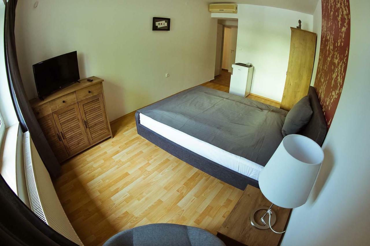 Koi Apartman Balatonalmadi Luaran gambar